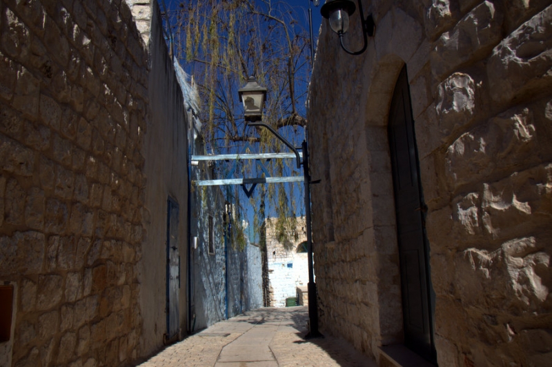 Safed1
