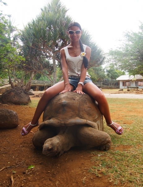 «Сначала Бог увидел Маврикий, а потом  создал рай. По его образу и подобию» Марк Твен