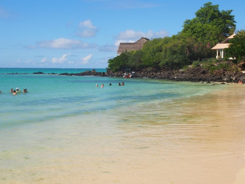 «Сначала Бог увидел Маврикий, а потом  создал рай. По его образу и подобию» Марк Твен