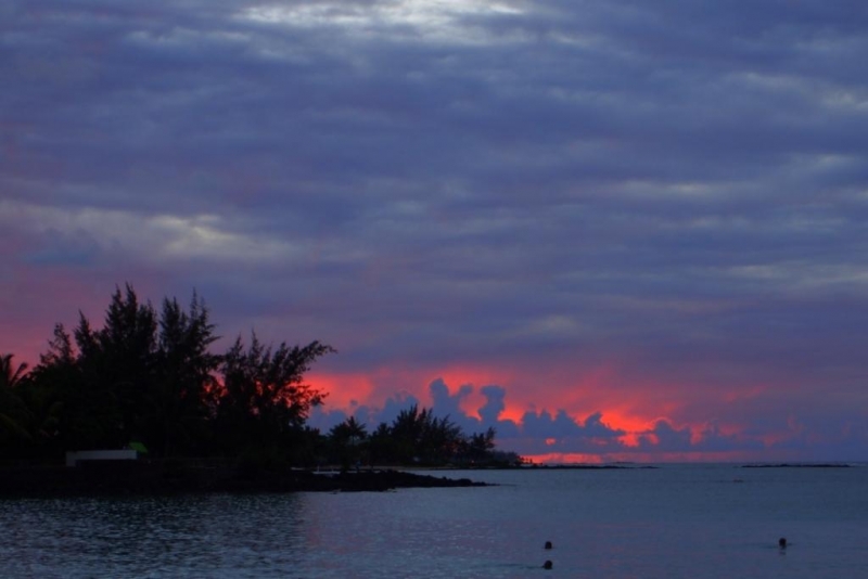 «Сначала Бог увидел Маврикий, а потом  создал рай. По его образу и подобию» Марк Твен