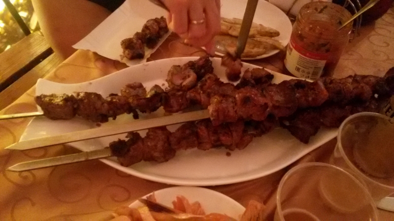 Принял на грудь, скажи что-нибудь! Трезвым вход запрещён!