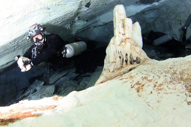 Поменял BCD на SideMount, открытую воду на пещеры...