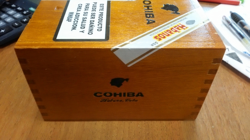 Продам коробку сигар COHIBA siglo II