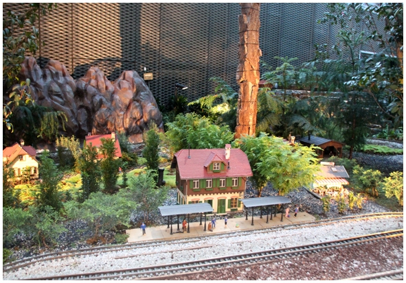 Двенадцать дней осени в городе вечного лета