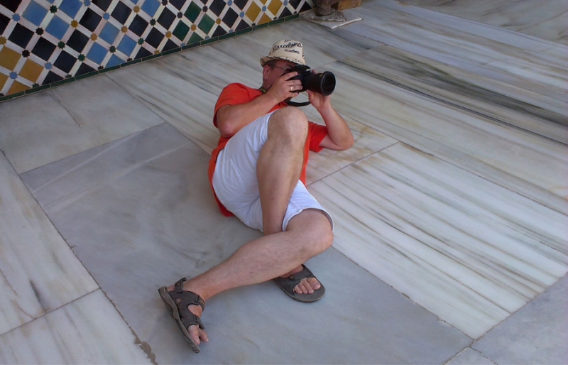 18. Bonus. 005. Granada. Юра, ну я же просила не валяться в белых шортах по полу!