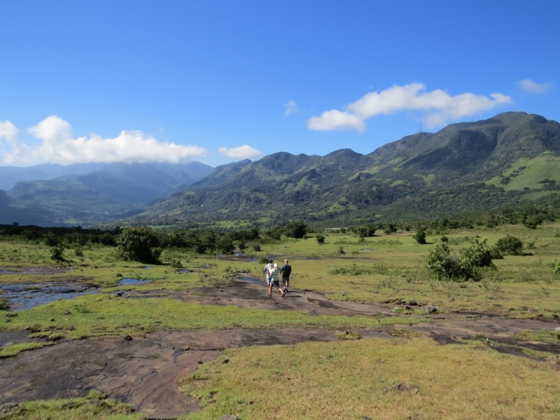 Шри-Ланка в феврале-марте 2016 г. Пляжи и треккинги (нетуристические места).