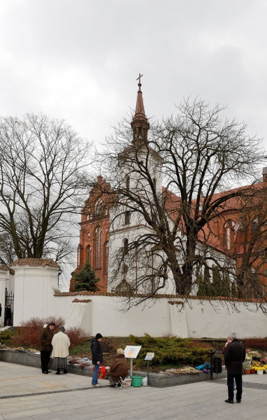 Białystok. 241. DSC_7672. Stary farby kościół i Bazylika archikatedralna Wniebowzięcia NMP
