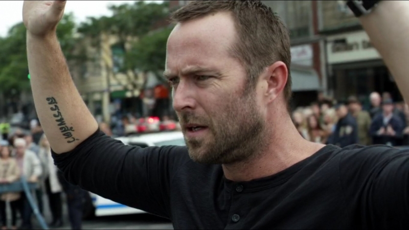 Помогите перевести с тайского на русский