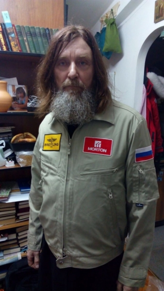 Принял на грудь, скажи что-нибудь! Трезвым вход запрещён!