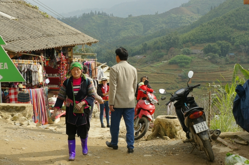 С севера на юг через Лаос