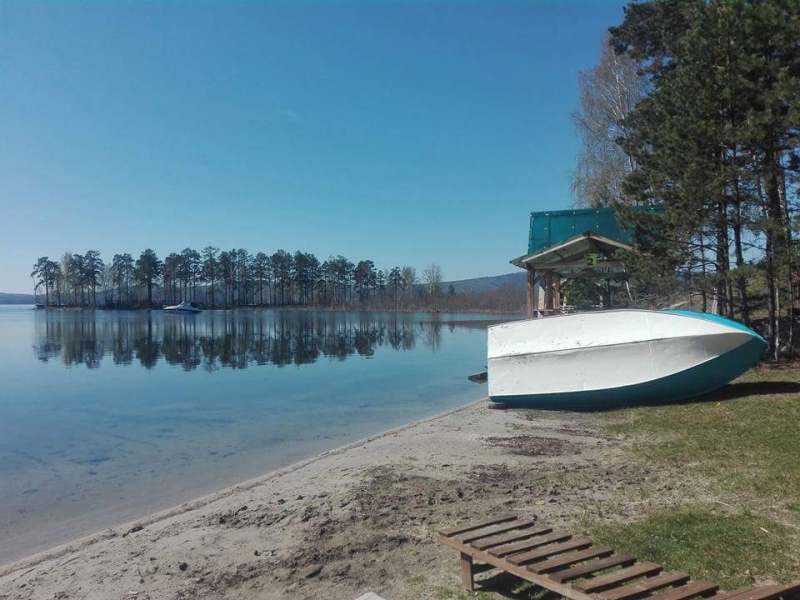 Принял на грудь, скажи что-нибудь! Трезвым вход запрещён!