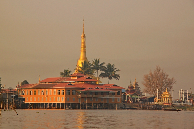 Мьянма весной. Затерянный мир золотых ступ и сияющих улыбок. От Mawlamuine до Monywa