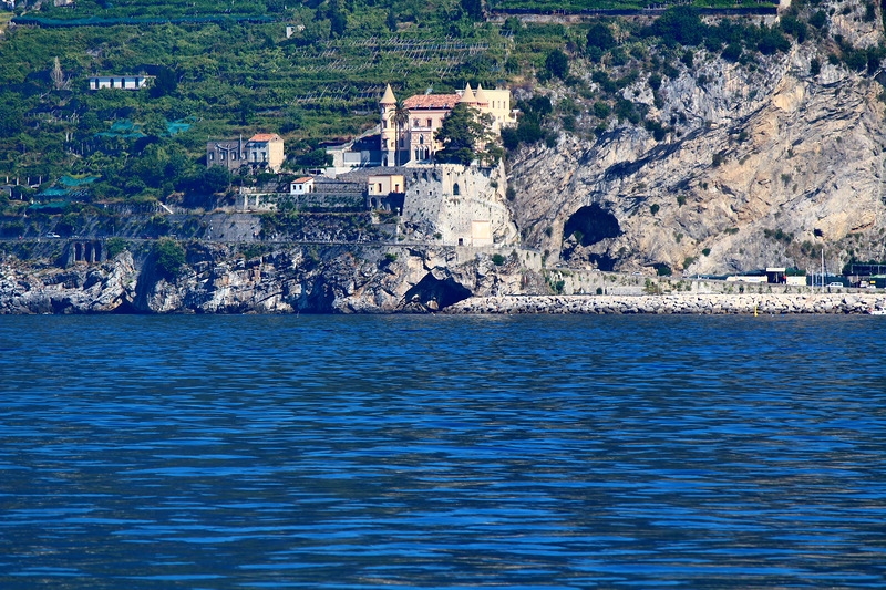 От Косты только жёлтый цвет трубы: очень красивый круизный маршрут Costa neoRiviera