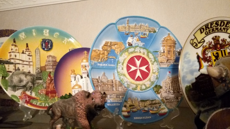 Кто коллекционирует сувенирные тарелочки?