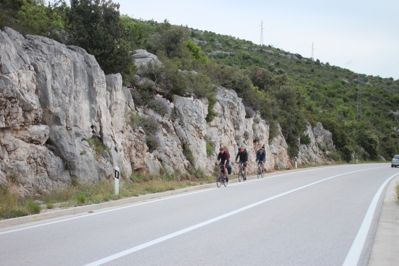 На велосипедах по Балканам и Апеннинам: 5 стран, 641 км и 1282 ругательства,..