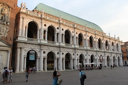 Из Москвы на побережье Адриатики в Италии. Москва - Лидо-Альтанеа - Москва