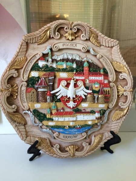 Кто коллекционирует сувенирные тарелочки?