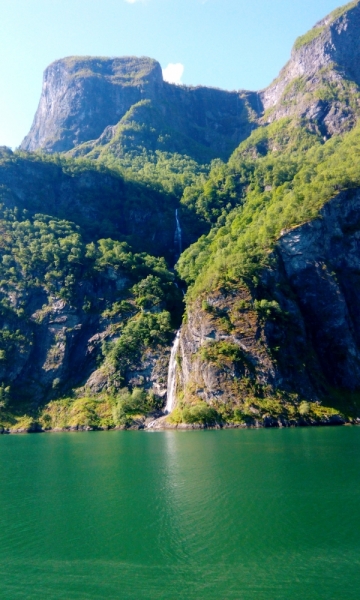 66 часов в Норвегии первый раз, 30 км пешком - и я в плену водопадов, фьордов