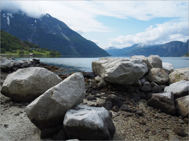 Центральная, западная и южная Норвегия. На машине, с ребенком и палаткой. Июль 2015.