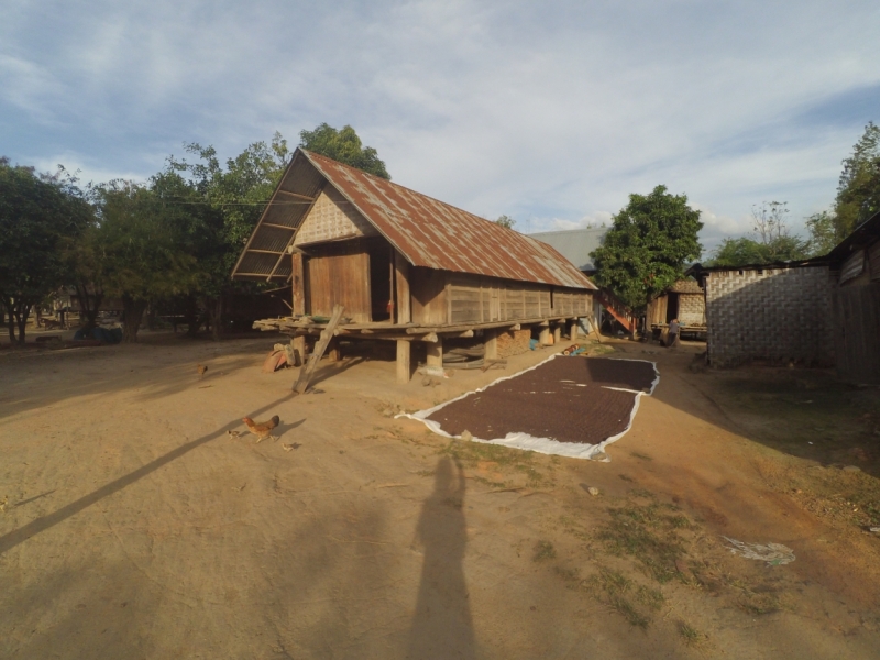 С севера на юг через Лаос