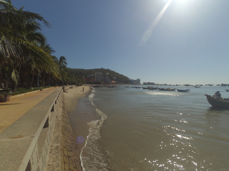 С севера на юг через Лаос