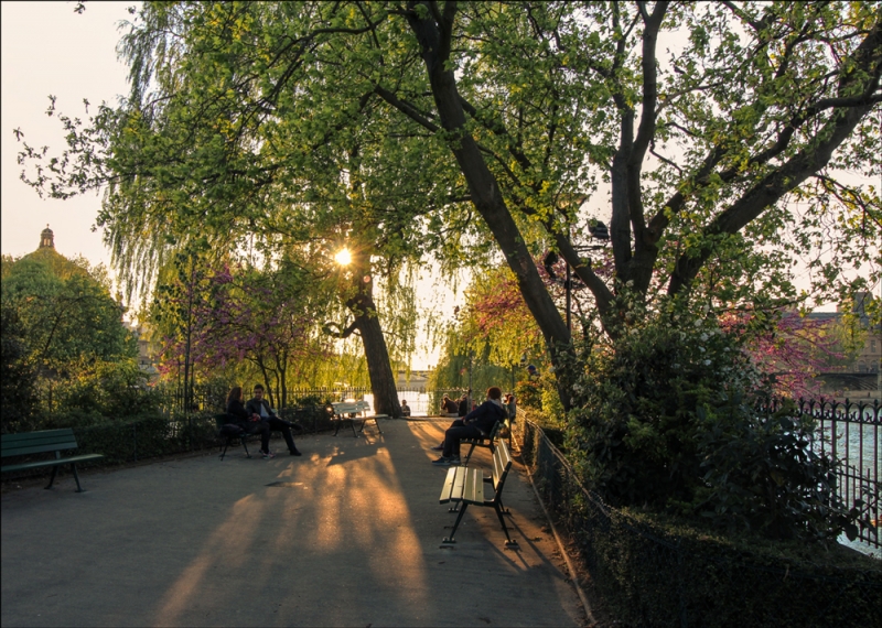 Париж, с 30 апреля по 7 мая 2016