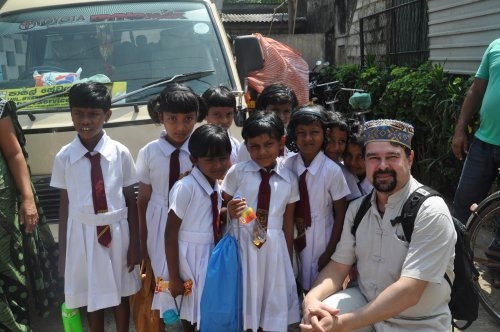 Шри-Ланка: страна смеющихся людей и собак.