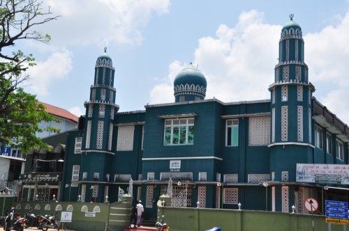 Шри-Ланка: страна смеющихся людей и собак.