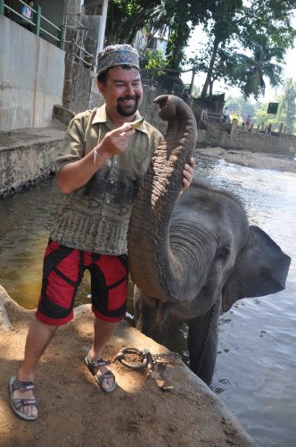 Шри-Ланка: страна смеющихся людей и собак.