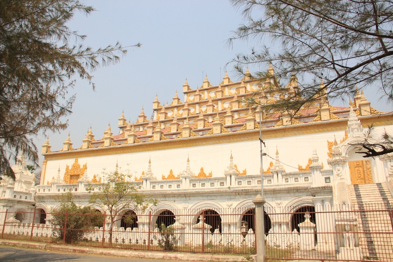 Мьянма весной. Затерянный мир золотых ступ и сияющих улыбок. От Mawlamuine до Monywa