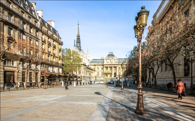 Париж, с 30 апреля по 7 мая 2016