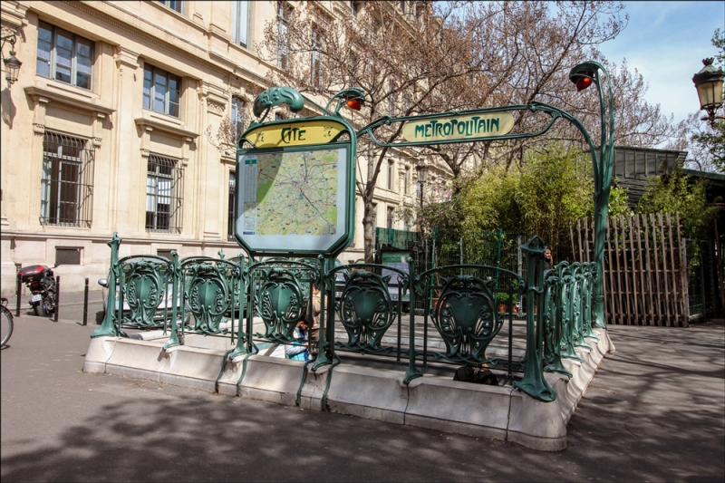 Париж, с 30 апреля по 7 мая 2016