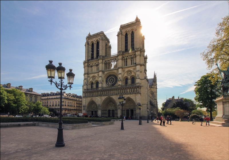 Париж, с 30 апреля по 7 мая 2016