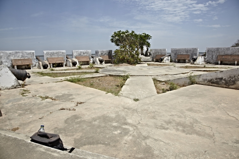 Партизан в двух Гвинеях. Часть 1.