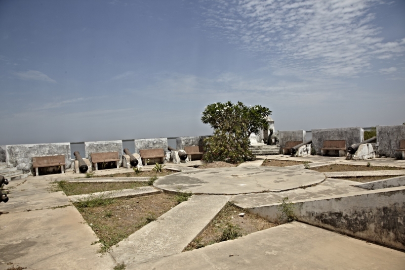 Партизан в двух Гвинеях. Часть 1.