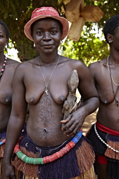 Партизан в двух Гвинеях. Часть 1.