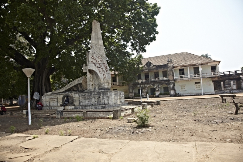 Партизан в двух Гвинеях. Часть 1.