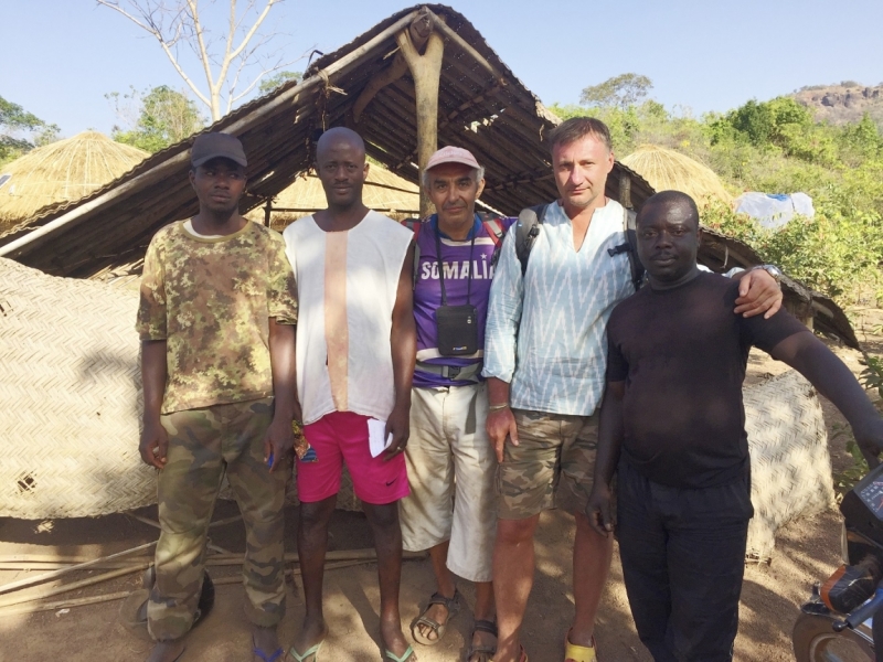 Партизан в двух Гвинеях. Часть 2.