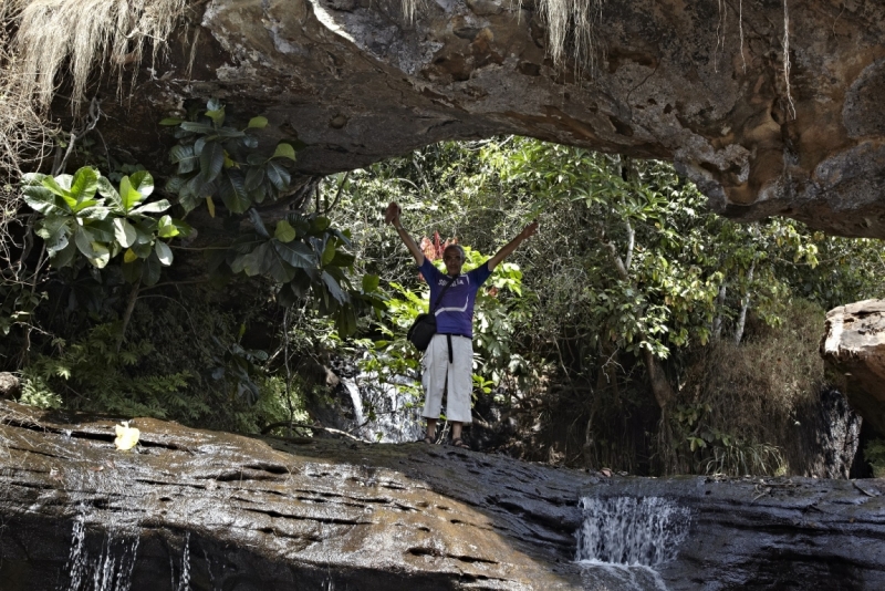 Партизан в двух Гвинеях. Часть 2.