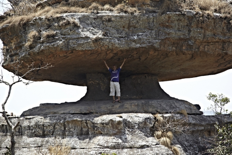 Партизан в двух Гвинеях. Часть 2.