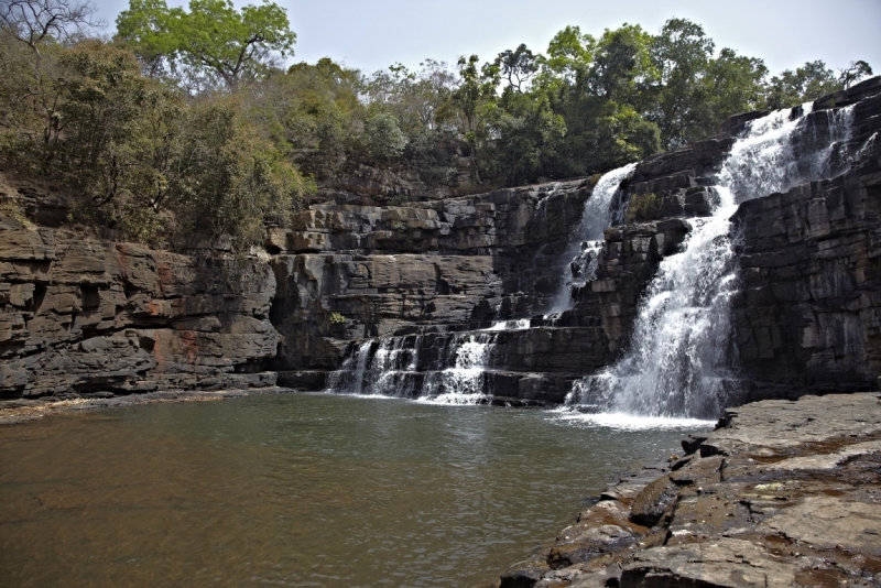 Партизан в двух Гвинеях. Часть 2.