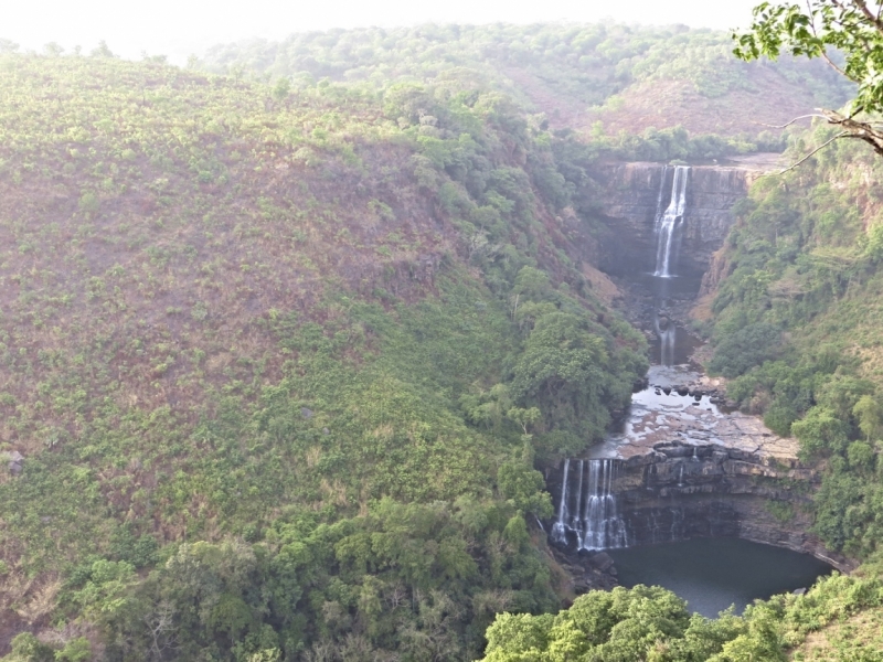 Партизан в двух Гвинеях. Часть 2.
