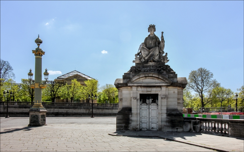 Париж, с 30 апреля по 7 мая 2016