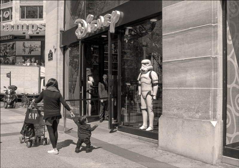 Париж, с 30 апреля по 7 мая 2016