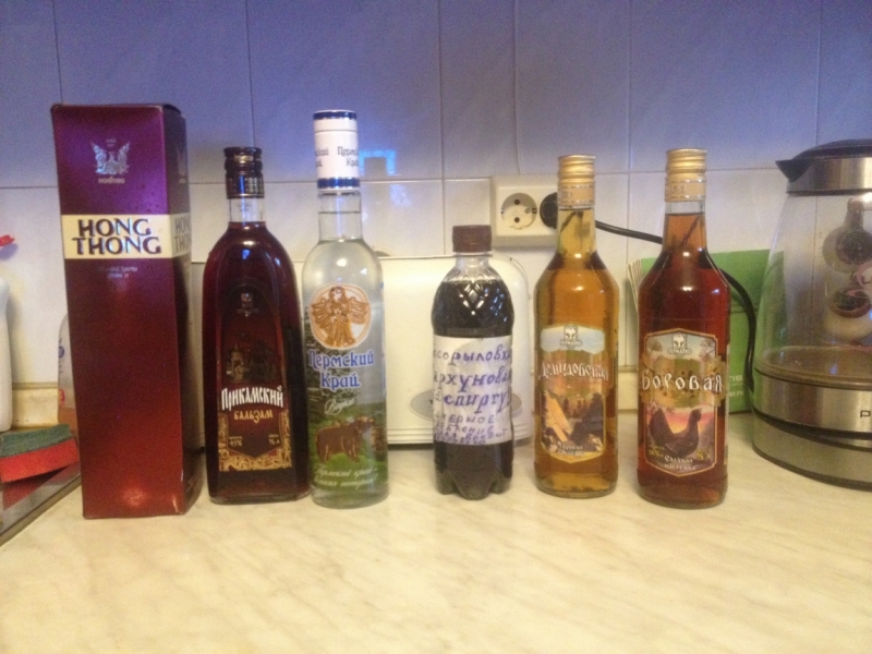 Принял на грудь, скажи что-нибудь! Трезвым вход запрещён!