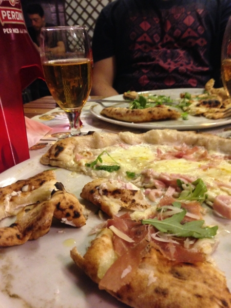 Неаполь и Террачина. Финансовый отчёт. Фото с телефона.