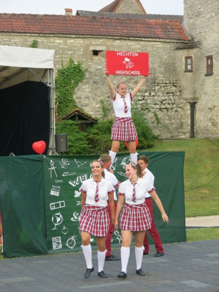 Берхинг (Berching). Канал в волшебном огне и средневековая ярмарка.Kanal im Feuerzauber.