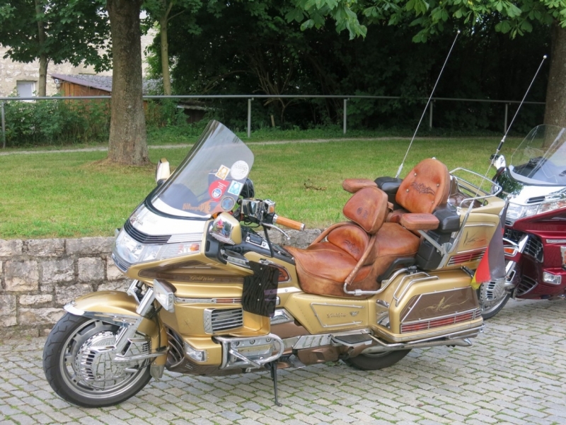 Берхинг (Berching). Канал в волшебном огне и средневековая ярмарка.Kanal im Feuerzauber.