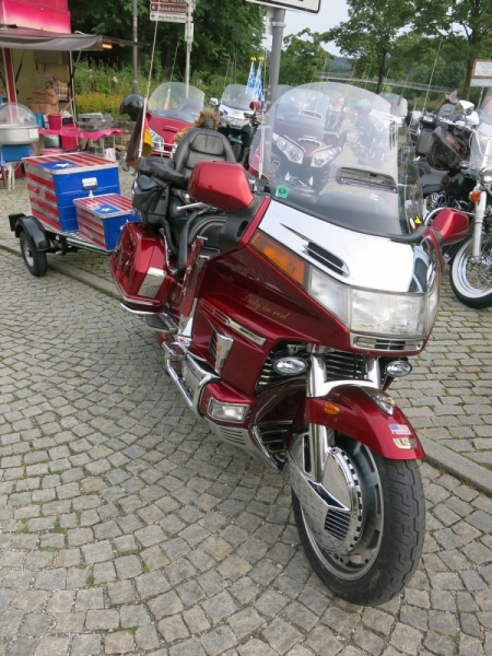 Берхинг (Berching). Канал в волшебном огне и средневековая ярмарка.Kanal im Feuerzauber.