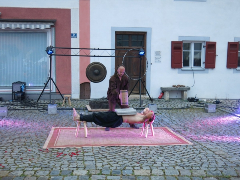 Берхинг (Berching). Канал в волшебном огне и средневековая ярмарка.Kanal im Feuerzauber.